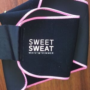 Sweet Sweat Waist Trimmer Black and Pink